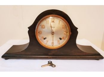 Vintage Sessions Mantle Clock W/Key