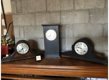 Group Of 4 Nonworking Mantle Clocks