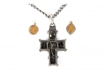Silvertone Cross & Religious 14kp/750 Medals