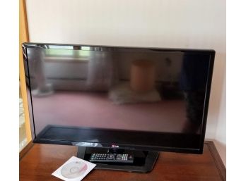 LG 32' TV W. Remote (SF60)