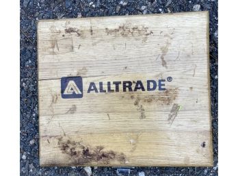 ALLTRADE Wooden Box With Chisels