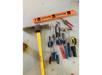 Mixed Tool Lot - Stud Finder, Pickaxe And More