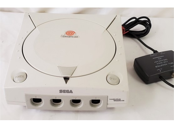 Vintage SEGA Dreamcast Video Game Console HKT3020 & One Game
