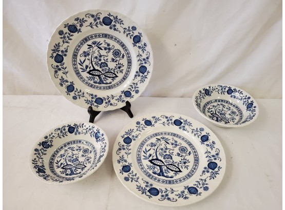 Vintage Wedgwood Blue Heritage Transferware Blue Onion Plates & Cereal Bowls