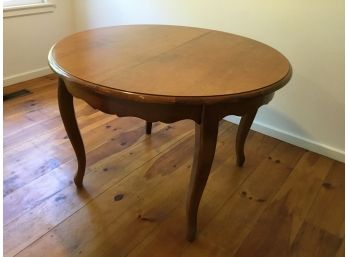 Pine Round Kitchen Table With 2 Leaves