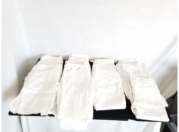 Mixed Lot Of 25 Pairs Of White Jeans, Capris And Shorts