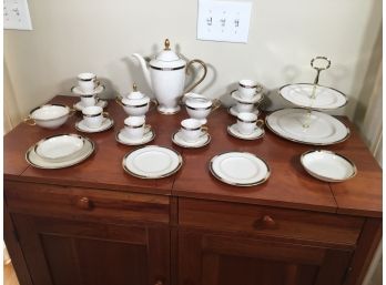Incredible LENOX China Demitasse / Coffee & Dessert Set (26 Pieces) HANCOCK Pattern - ALL NEVER USED !