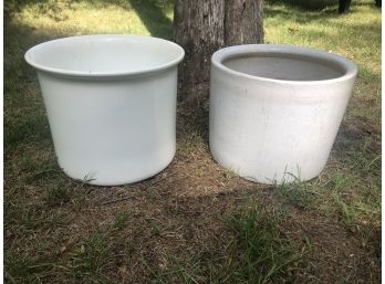 Set Of 2 White Ceramic Planters