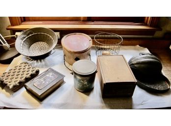 Primitive Decorative Tins And Molds Baker Chocolate