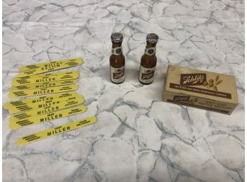 Schlitz The Beer That Made Milwaukee Famous Vintage Salt & Pepper Shakers In Original Box Very Cool