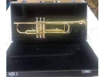 Nice Lightly Used Yamaha Student Trumpet YTR-2335 Bb Made In Japan & Hard Case