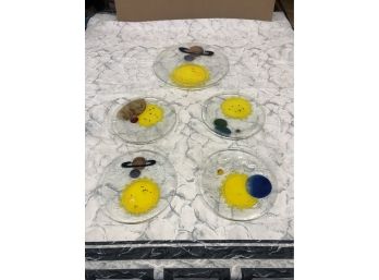 PEGGY KARR Lot Of 5 Round Fused Glass Plates With Planets And The Sun In Bright Fused Colors