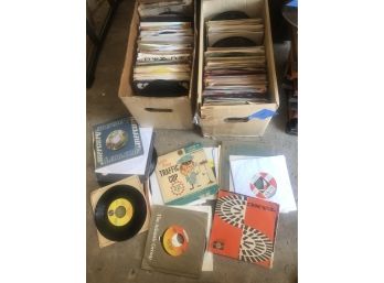 Large Lot Of 50s-60s-70s-80s VINYL Records 45s Most In Sleeves Ready To Be Played