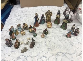 Vintage Christmas Nativity Scenes Made In Italy 2 Complete 1 Partial Porcelain And Wood Tallest 7'