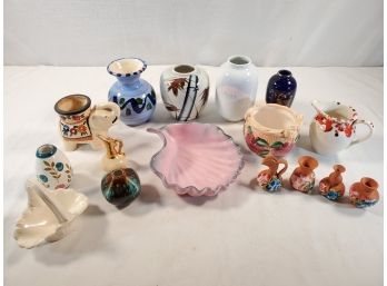 Cute Little Mixed Assortment Of Vintage Flower & Bud Vases And Bowls