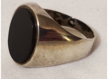 Handsome Vintage Men's Sterling Silver & Black Onyx Solitaire Ring