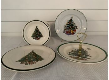 4 Christmas Tree Themed Plates. 1 Spode With Handle, 1 Kronester Bavaria/west Germany, 2 Matching Unmarked