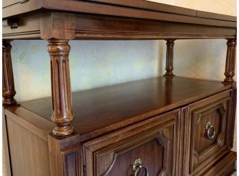 Thomasville Side Board With Extending Top