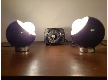 Pair Of Mid Century Modern Eyeball Lamps & Lamp - Lyter Timer