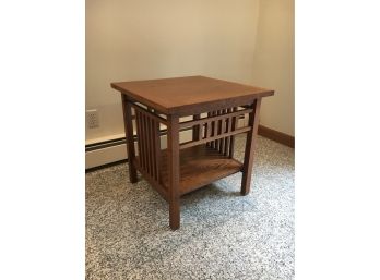 E28 Mission Style Wood Side Table
