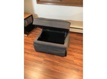 E43 Upholstered Ottoman Lift Top Storage Trunk