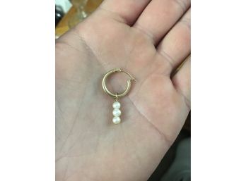 14K Gold Earring With Pearls