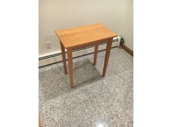 E25 Solid Wood Side Table