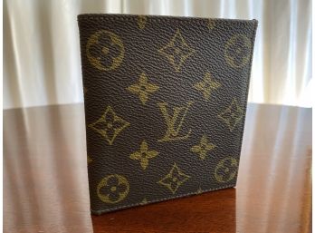 Louis Vuitton Women's Bifold Leather Wallet
