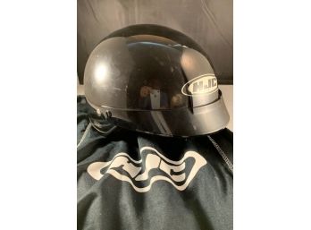 Black HJC Motorcycle Helmet (Size Medium)