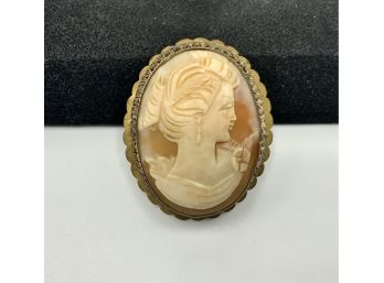 Vintage Finely Carved Cameo Brooch Or Pendant