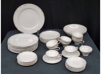 Modern China And Table Institute Fine China ' Simplicity' Dinnerware