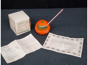 Awesome Vintage Tropicana Pure Orange With Straw AM/fM Battery Operated Radio