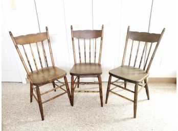 Group Of Three Vintage Wooden Spindle Back Kitchen/dining Chairs