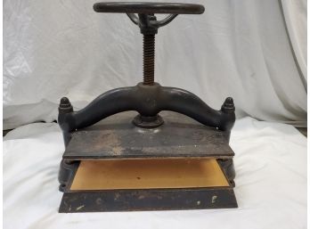 Awesome Antique Cast Iron Book Press