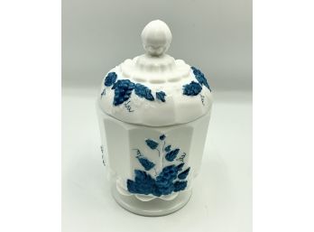 Rare Westmoreland Lidded Canister Paneled Grape W/Blue Grapes & Leaves ~ 7” High ~