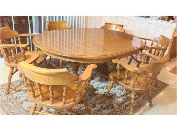 Ethan Allen Vintage Oval Wood Dining Table With 6 Chairs With 2 Leaves