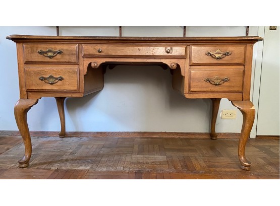 Vintage Country Manor By Thomasville Wood Desk (Matches Lots 5 Thru 9)