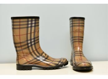 Burberry Rain Boots (Size: 39)