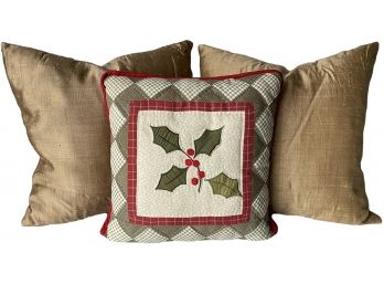 Seasonal Decorative Throw Pillows