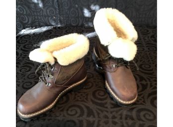 Ladies Blondo Genuine Shearling Boots (Canada)