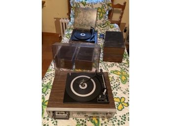 Two Turn Tables And Speakers