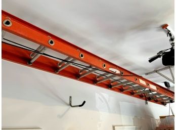 Fiberglass 28-30Ft Extension  Ladder