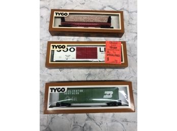 Lot Of 3 TYCO New In Box Old Stock HO Scale Rolling Stock Trains - 334 Pulpwood Car - 356 Hi-cube - 339 Box