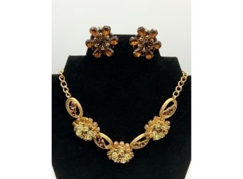 Vintage Necklace And Clip On Earrings