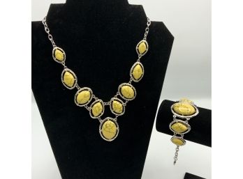 Howlite  Yellow Stone  Necklace And  Bracelet