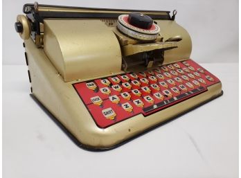 Vintage 1950's Superior Toys Berwin Tin Typewriter