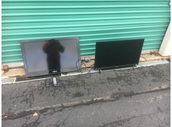 Pair Of Flat Screen Tv's, Samsung And TCL, Around 30-32' Size