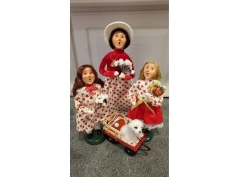 Byers Choice The Carolers Valentines Lot #1