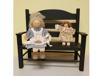 Lizzie High - Ladie And Friends With Bench Collectibles