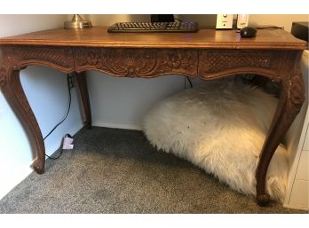Fine Quality Vintage Desk/accent Table
